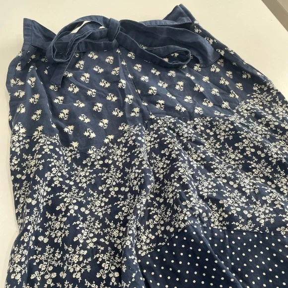 TOPSHOP size 10 cotton cottagecore skirt in navy and white - Picture 2 of 7